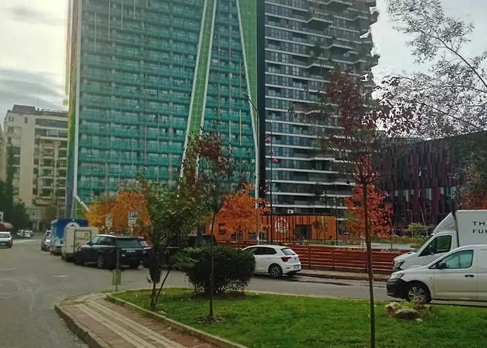 Linda *